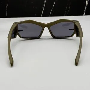 Givenchy | Accessories | New Gv4049i 97a Givenchy Sunglasses  display picture 2